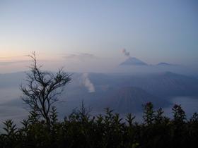 Bromo und Semeru