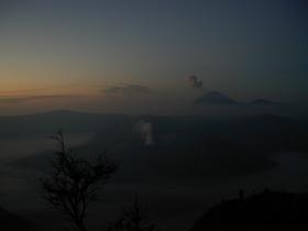 Sonnenaufgang am Mt. Bromo