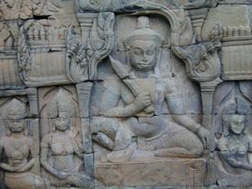 Figur, Terasse des Leprakönigs