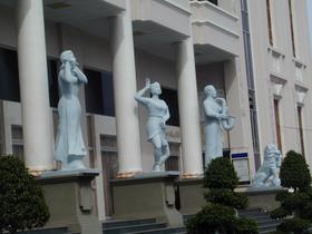 Unterhaltungszentrum