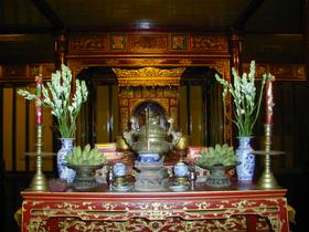 Altar, Minh Mang-Grab